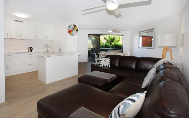 Unit 4 'Coolum Cove', Coolum Beach
