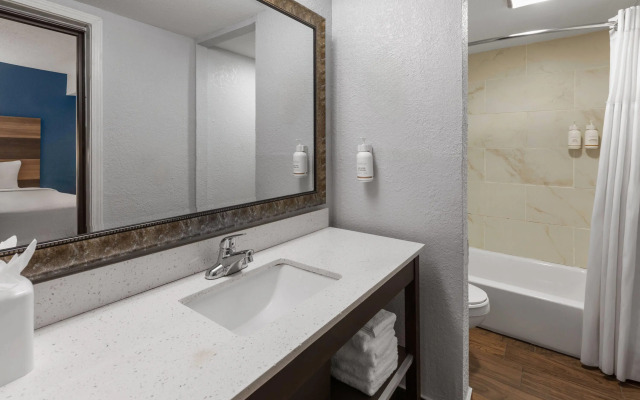 Baymont by Wyndham Downtown Detroit