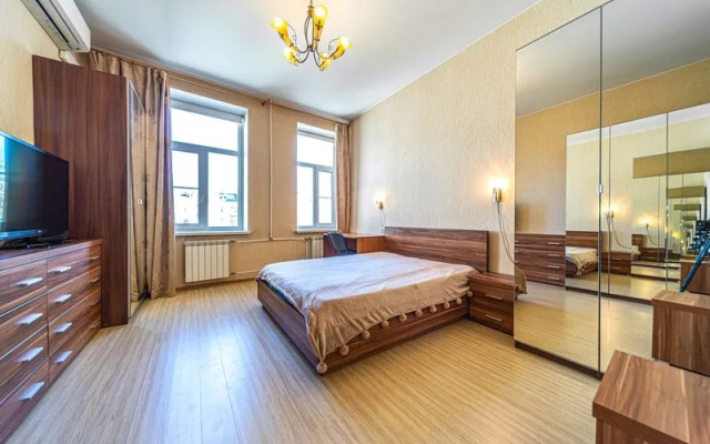 Apartments Good Apart on str. Marata, bld. 4