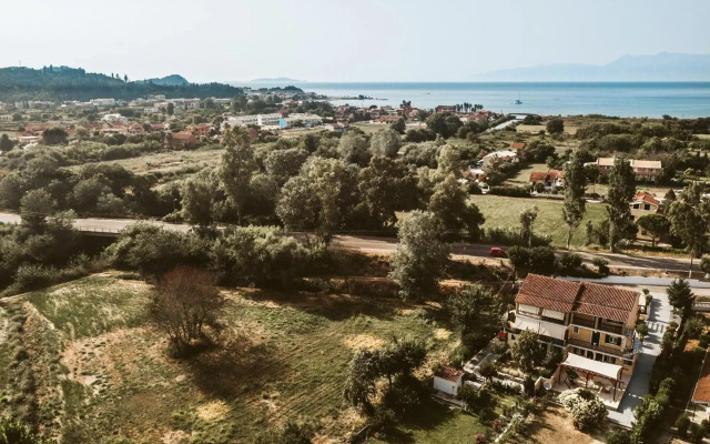 Potamos Apartments