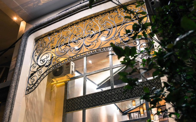 Point Boutique Hotel