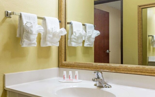 Baymont Inn and Suites