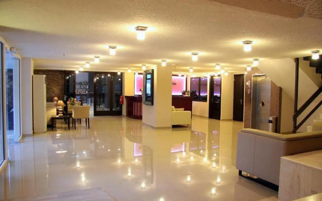 Saint Constantin Hotel
