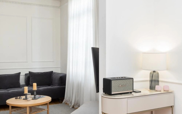 #Zoe: Lovely Penthouse by halu! Apartments