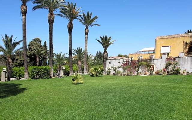 Bed And Breakfast Villa Pilati by DomuSicily