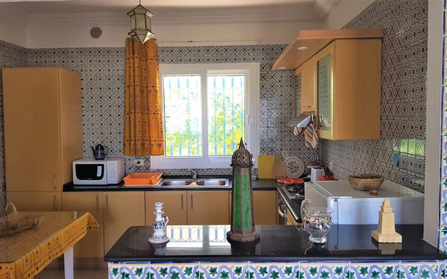 Partie de pittoresque maison en bord de mer