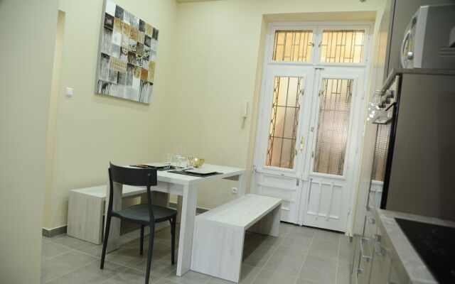 Budapest Easy Flats-Oktogon Lux Apartment