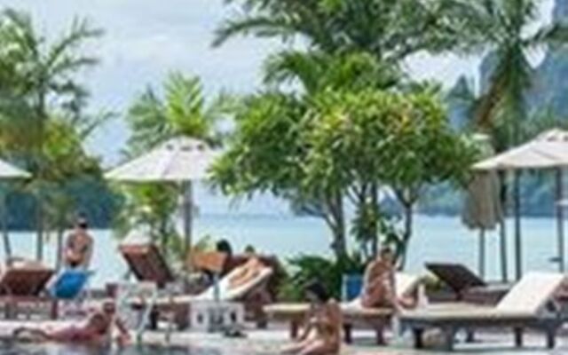 Phi Phi Island Cabana Hotel