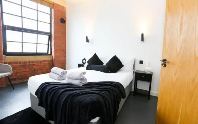 The Nichols Building Spacious 3-bedroom Apartment