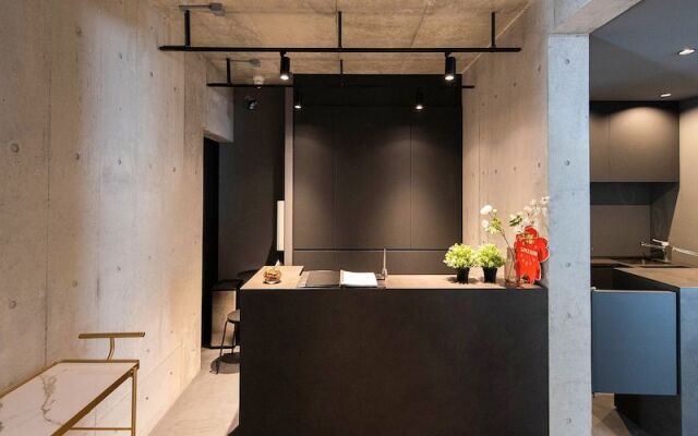 Spatium Ginza Pony