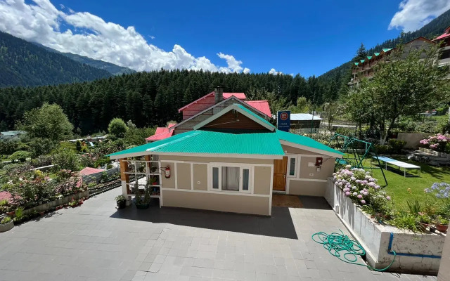 OYO Premium Log Huts