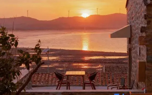 Pingtan Leisure Fun Sunset Seaview Holiday Homestay (Changjiangao Beach Branch)