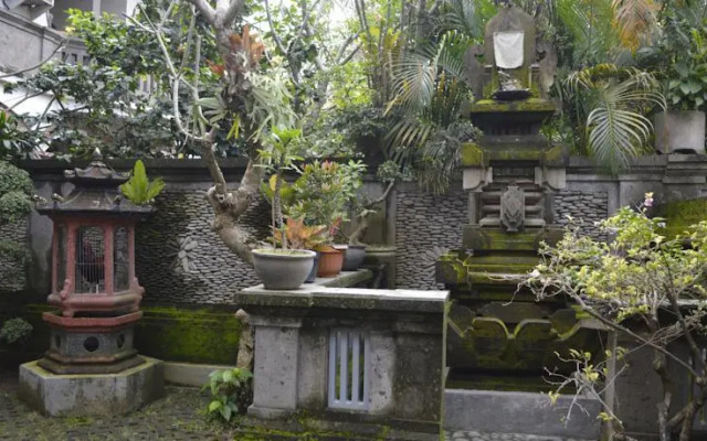 Jatayu House