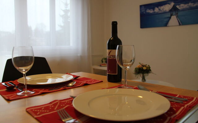 Easy Living Apartments