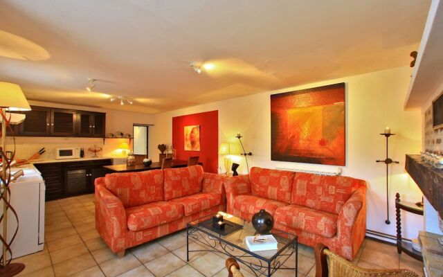 Luxurious Mansion in Souillac With Swimming Pool