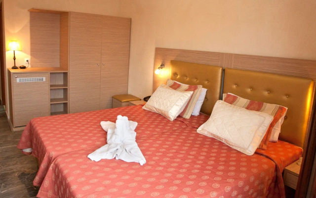 Thalia deco City & Beach Hotel