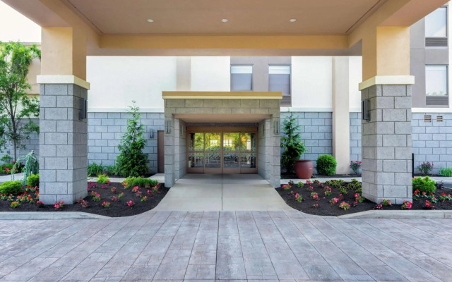 Hampton Inn Bedford