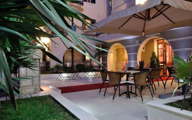 Hotel Djuric