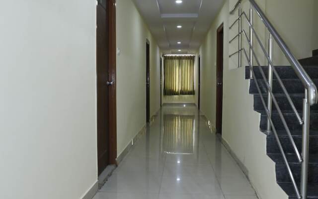 Hotel Maruthi Residency Inn & Restaurant