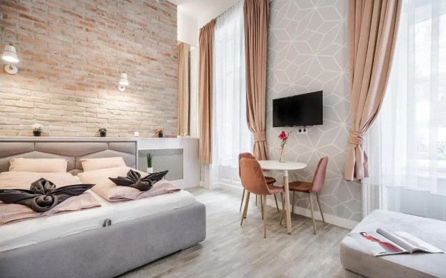 Lucky 50 Apartment
