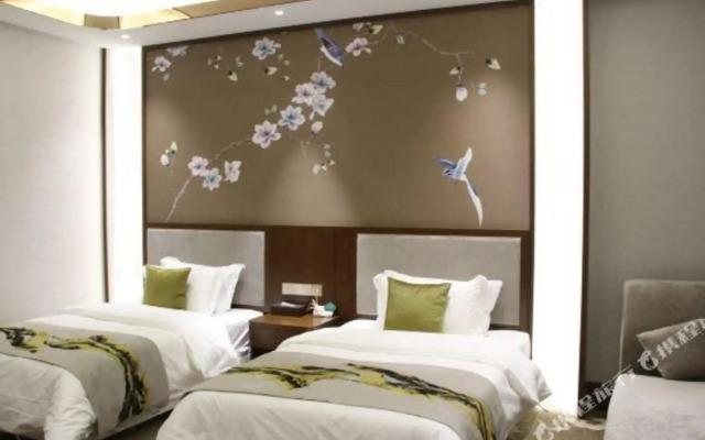 Guanqun Hotel