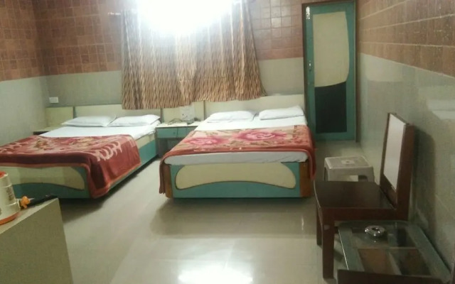 Hotel Meera