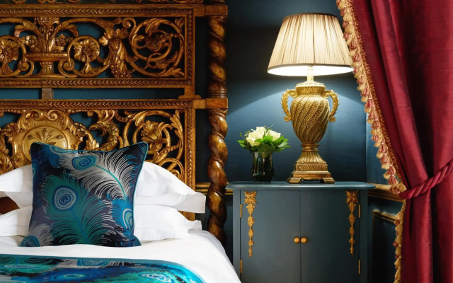 The Gore London – Starhotels Collezione