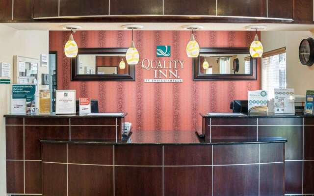 Quality Inn Brooklyn Center