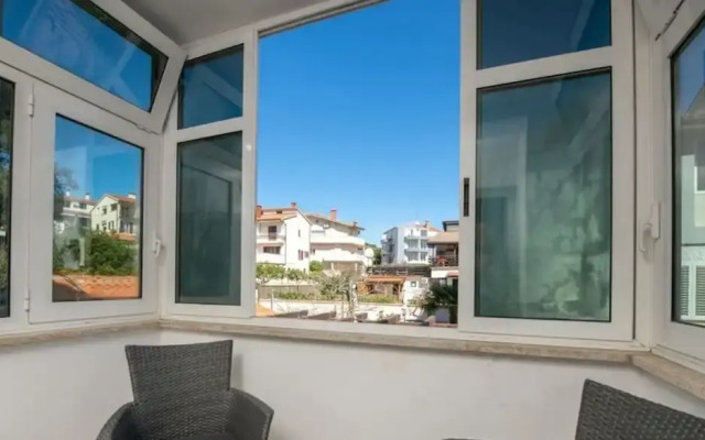 Donatella -apt 1- 10m van het Strand