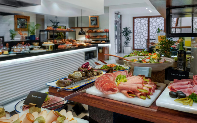 Radisson Blu Hotel, Kuwait
