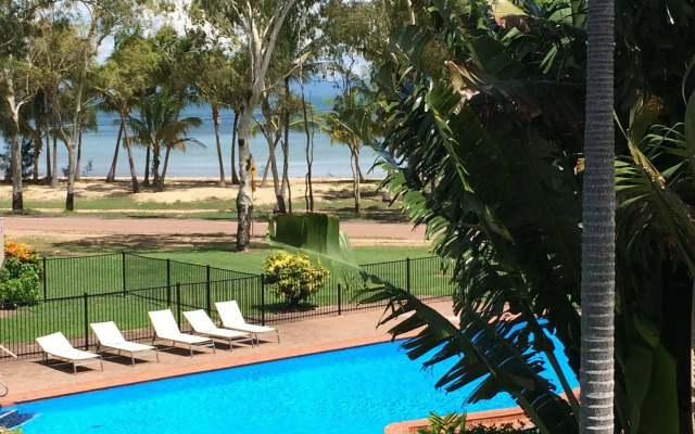 Arcadia Village Motel