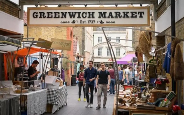 1br-4guests-pool-gym-parking-neargreenwich