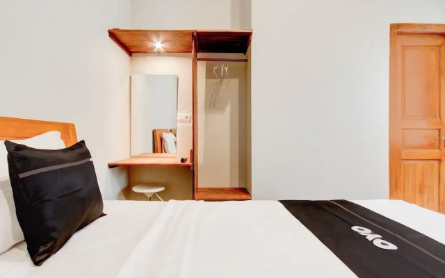 Capital O 94274 Homestay Balimoelih