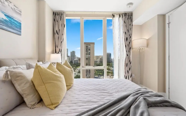 Allure Waikiki 2 Bedroom Condo by RedAwning