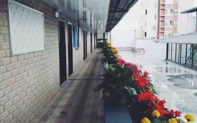 Huanying Dongjiang Hotel