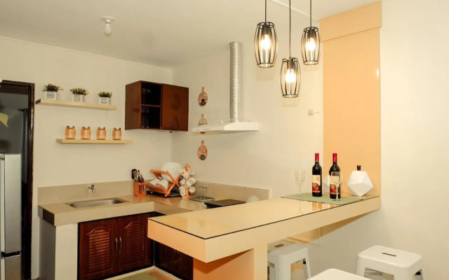 Fully Furnished Apartment with Netflix and Wifi
