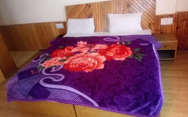 ADB Rooms Hotel Kartik Manali
