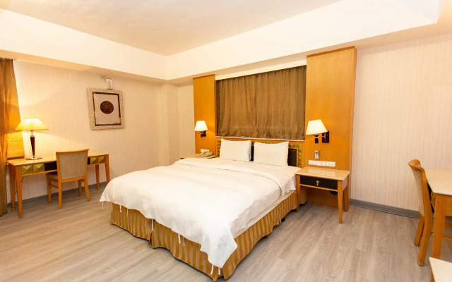 Ardi Hotel