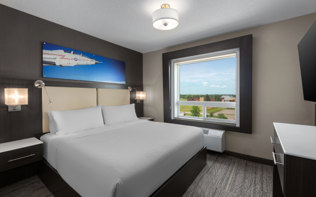 Holiday Inn Express & Suites Cold Lake by IHG