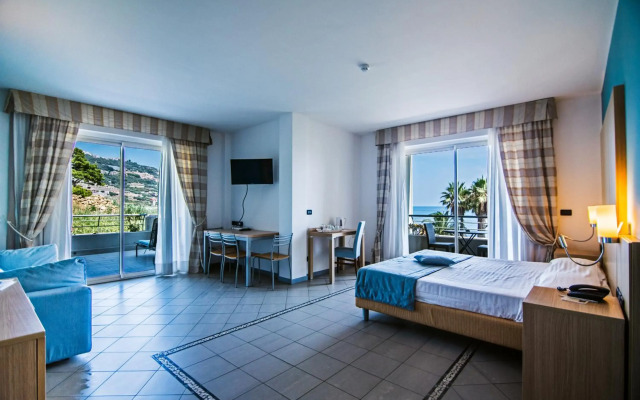 Aregai Marina Hotel & Residence