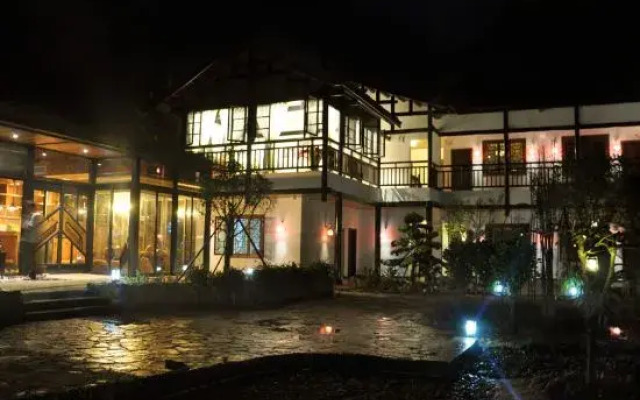 Sun Valley Expert Building
