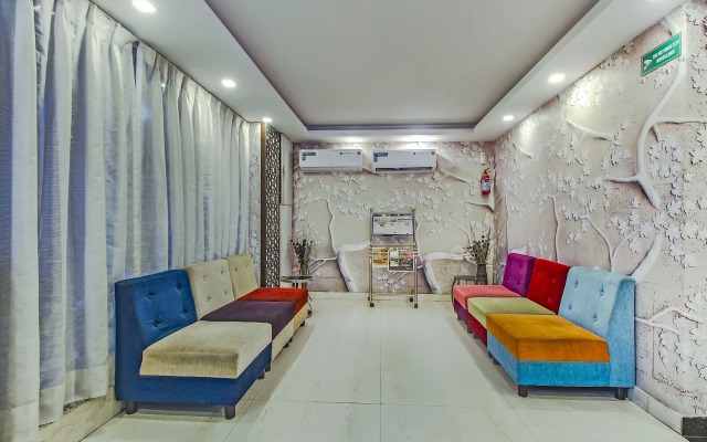 Super OYO Townhouse OAK The Platinum Studio 50