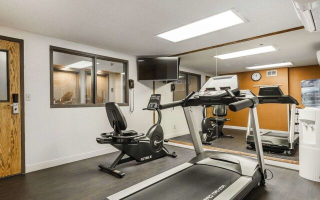 Spark by Hilton Denver East I 70