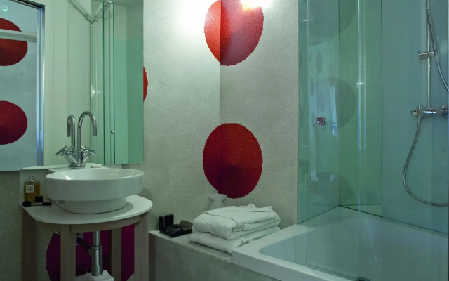 NU Hotel