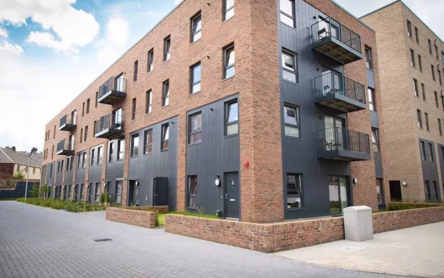 Studio flat with free Parking
