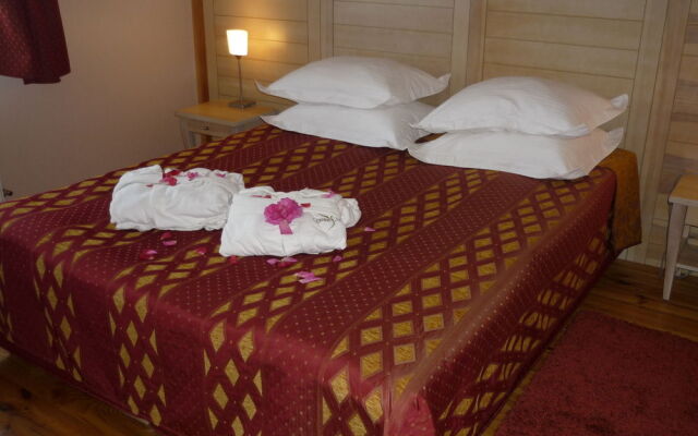 Seasons SPA Boutique Hotel