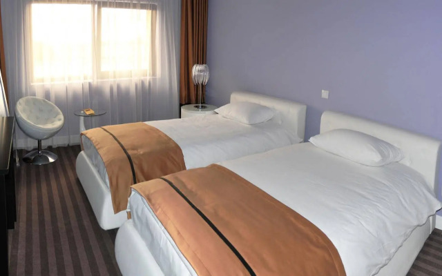 Hotel Dumbrava