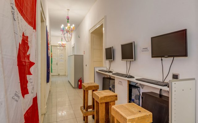 Adriatic Hostel - Youth Only