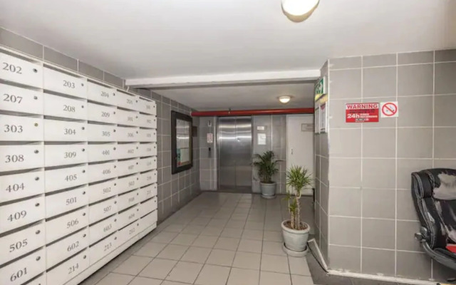 Stylish Studio Apartment in Streetart Paradise