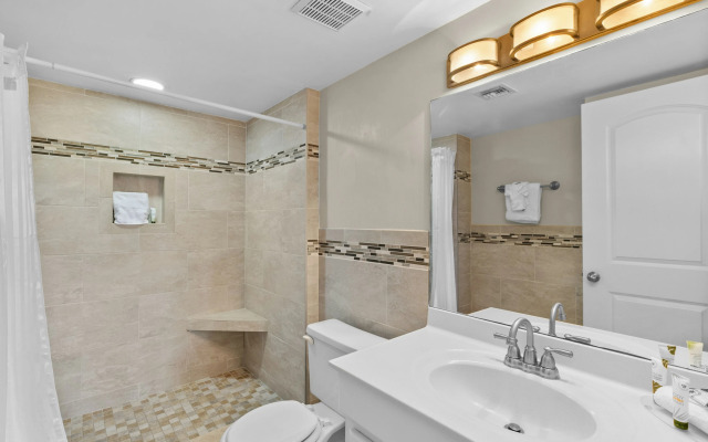Ocean Pointe Suites at Key Largo